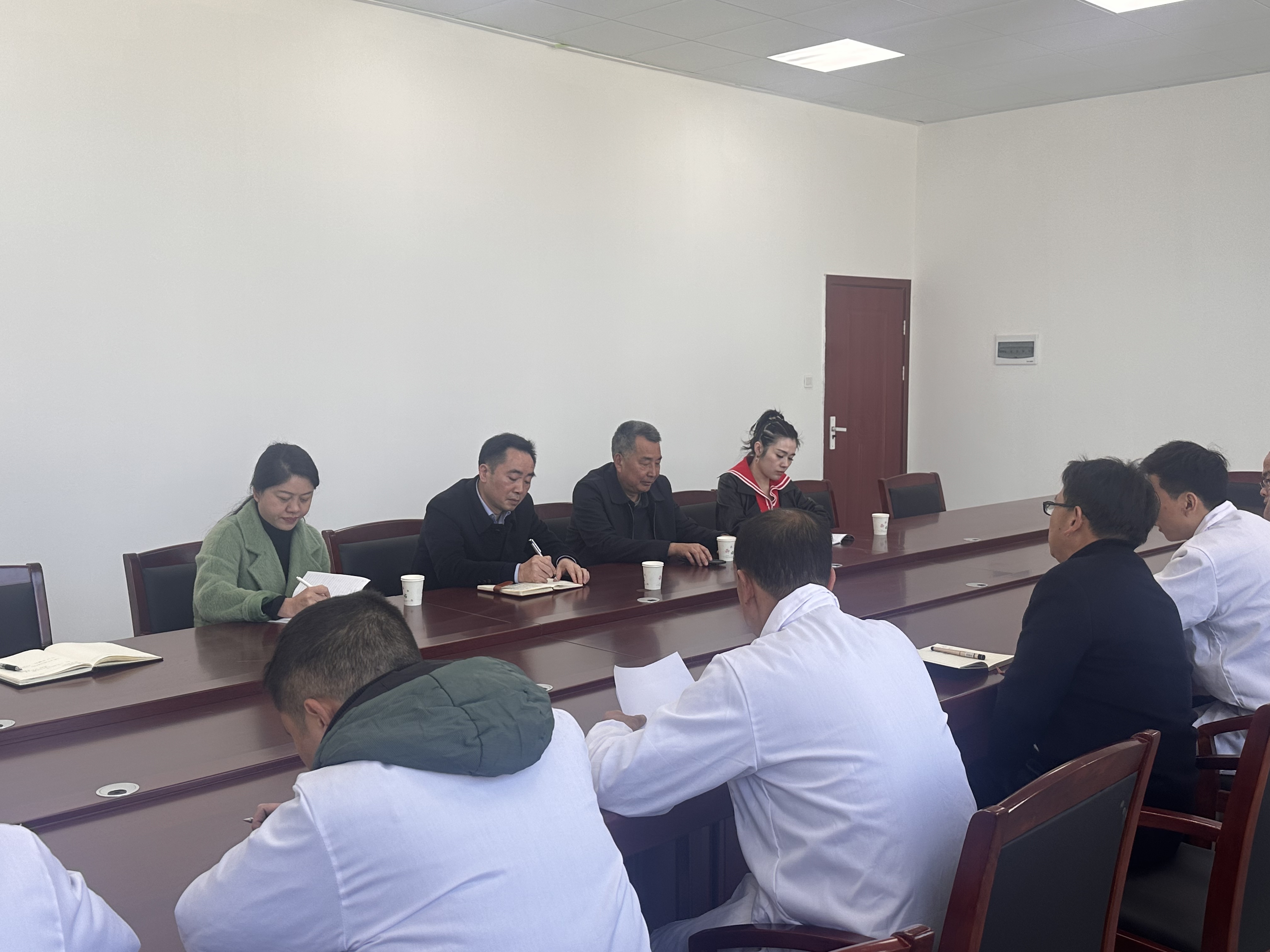 1737618008111727.jpg 8bbce8a9304957890f2199e7dfd7b45.jpg